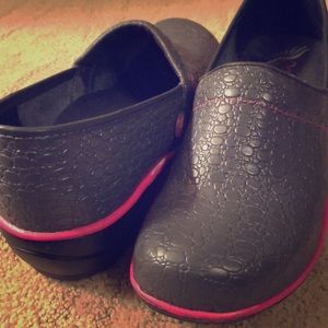 Smitten Nursing Shoes